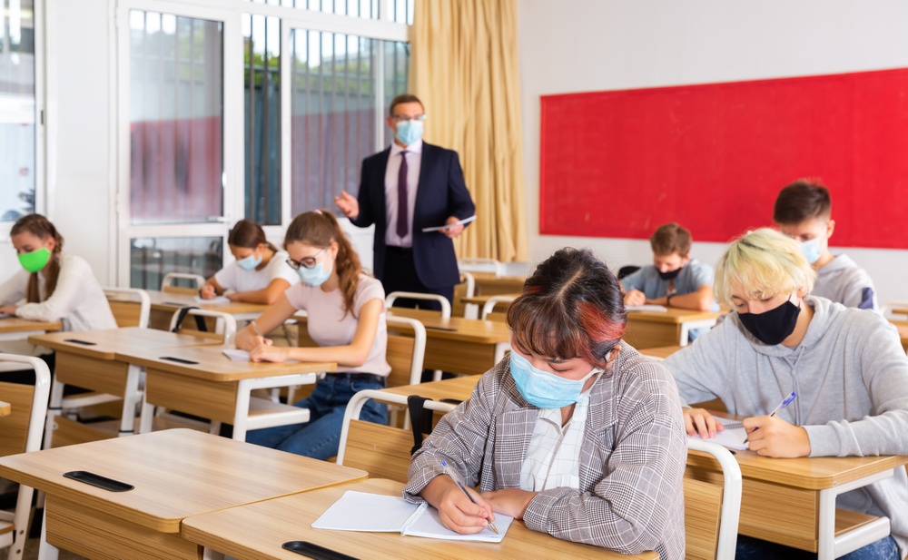 Υπ. Παιδείας: Μάσκα σε όλες τις εξετάσεις των μαθητών
