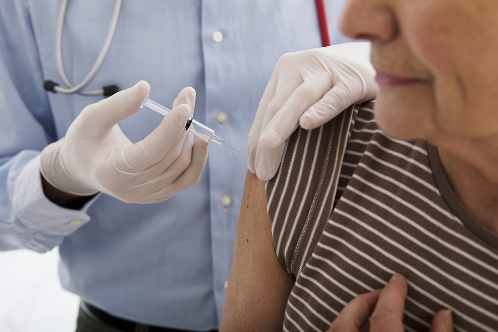 Πώς «κλείδωσε» ο υποχρεωτικός εμβολιασμός για τους άνω των 60