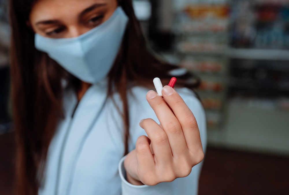 Βέλη της Merck εναντίον της Pfizer για το χάπι κατά του κορονοϊού