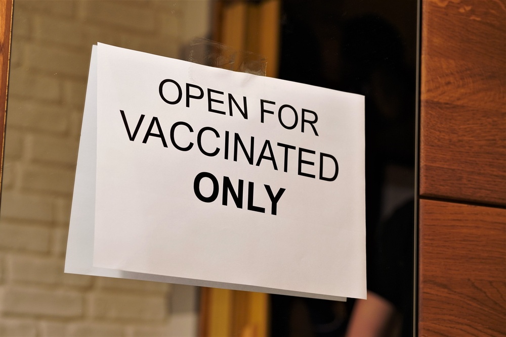 Healthstories Πλεύρης Η άρση των μέτρων αφορά μόνο τους εμβολιασμένους