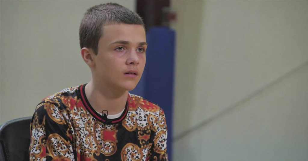 «Θέλω κάποιος να με φωνάξει παιδί του»: Ραγίζει καρδιές 13χρονος που ζητά μία οικογένεια