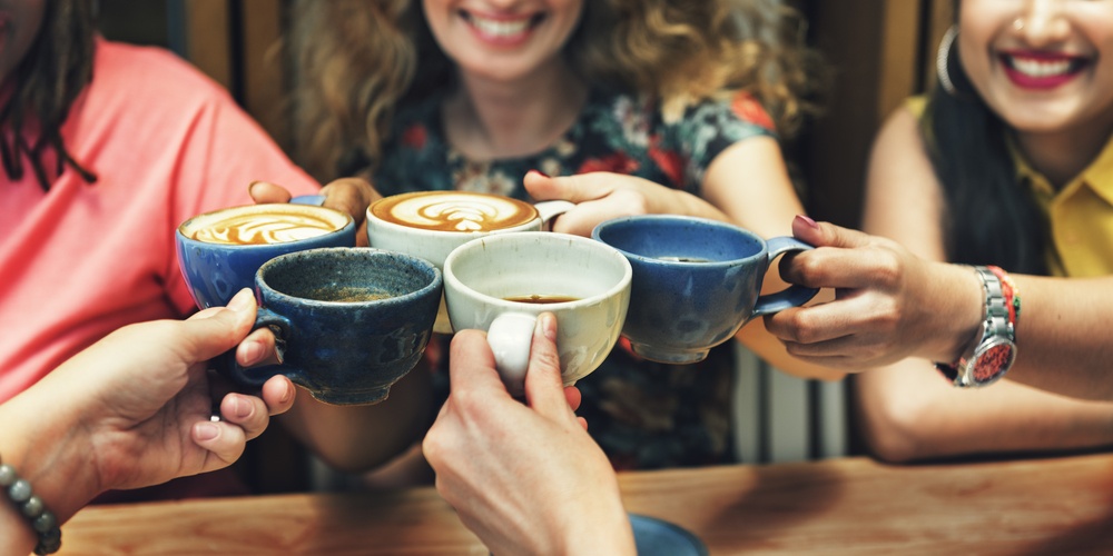 Γιατί πρέπει να πίνουμε καφέ; Τα οφέλη για την υγεία