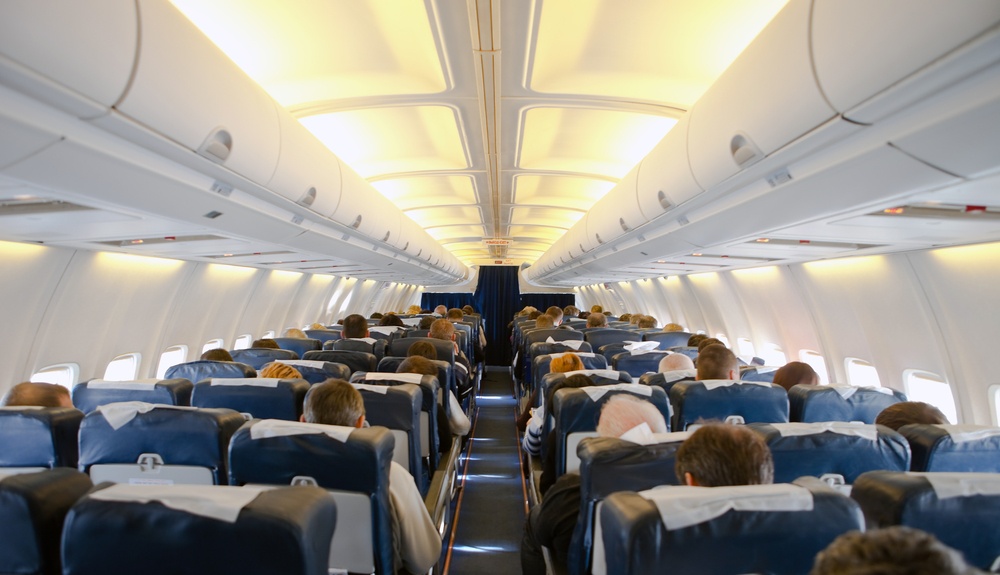 Healthstories Το πονηρό κόλπο που κάνουν τα ζευγάρια στις αεροπορικές πτήσεις και οι άλλοι επιβάτες το μισούν