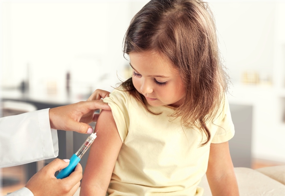 Healthstories Χαμηλά τα ποσοστά εμβολιασμού κατά του κορονοϊού στα παιδιά - Ανησυχία παιδιάτρων