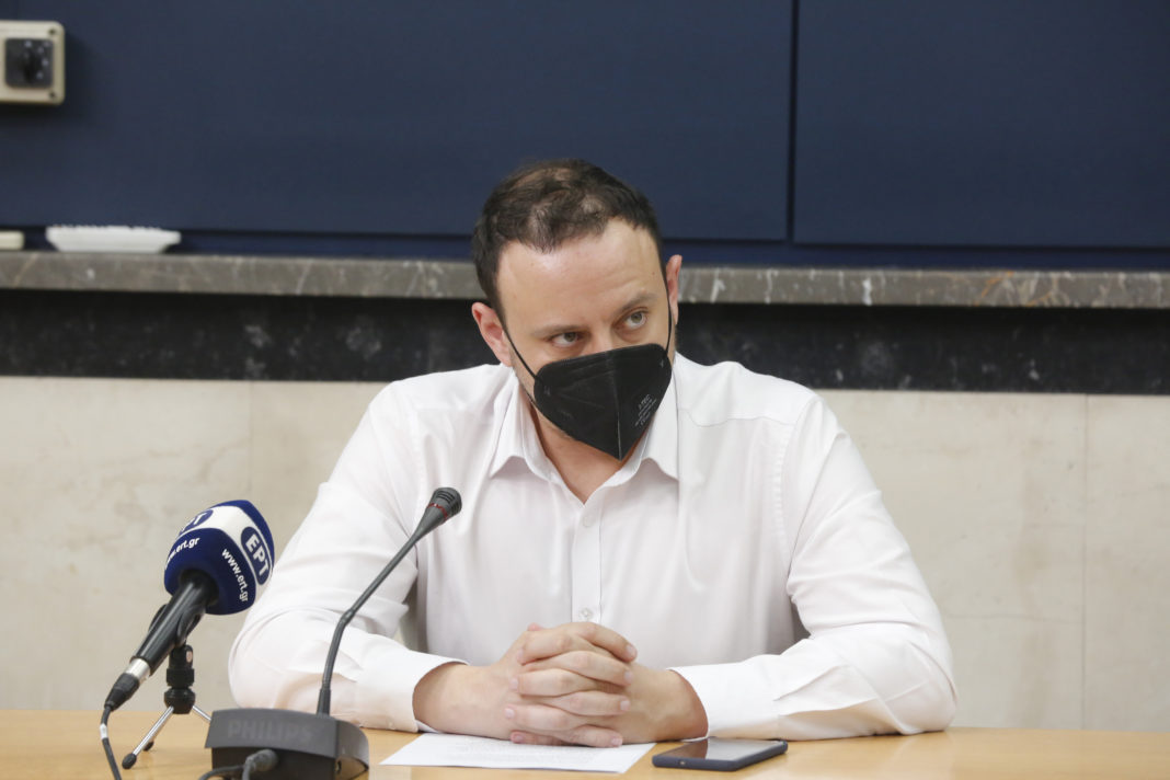 Μαγιορκίνης: Θα δούμε και στην Ελλάδα 5-10 περιστατικά οξείας ηπατίτιδας - Τι είπε για τις μάσκες των μαθητών