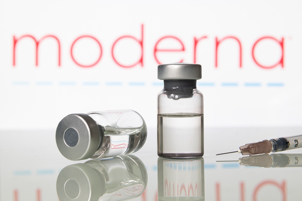 Ο ΕΜΑ ενέκρινε τη χρήση του εμβολίου της Moderna για παιδιά και εφήβους12-17 ετών
