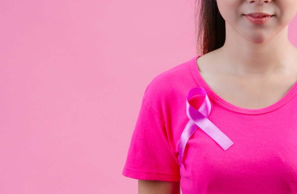 Γιατί στους πυκνούς μαστούς μπορεί να "χαθεί" κάποιος καρκίνος;