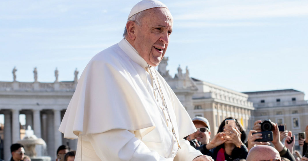 Η εξομολόγηση του Πάπα Φραγκίσκου: Ένας νοσοκόμος μου έσωσε τη ζωή
