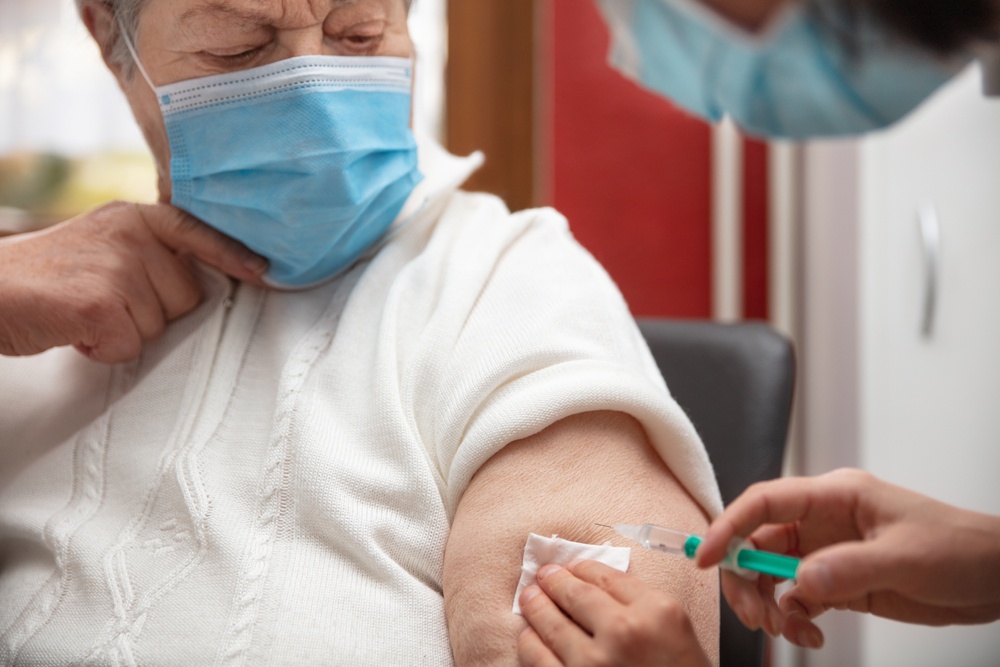 Κορονοϊός: Αποτελεσματική η 2η δόση με διαφορετικό εμβόλιο