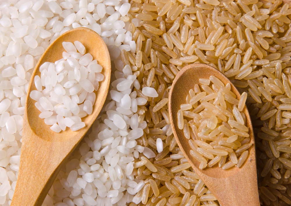 Λευκό ή καστανό ρύζι; Η διαφορά δε βρίσκεται μόνο στο χρώμα