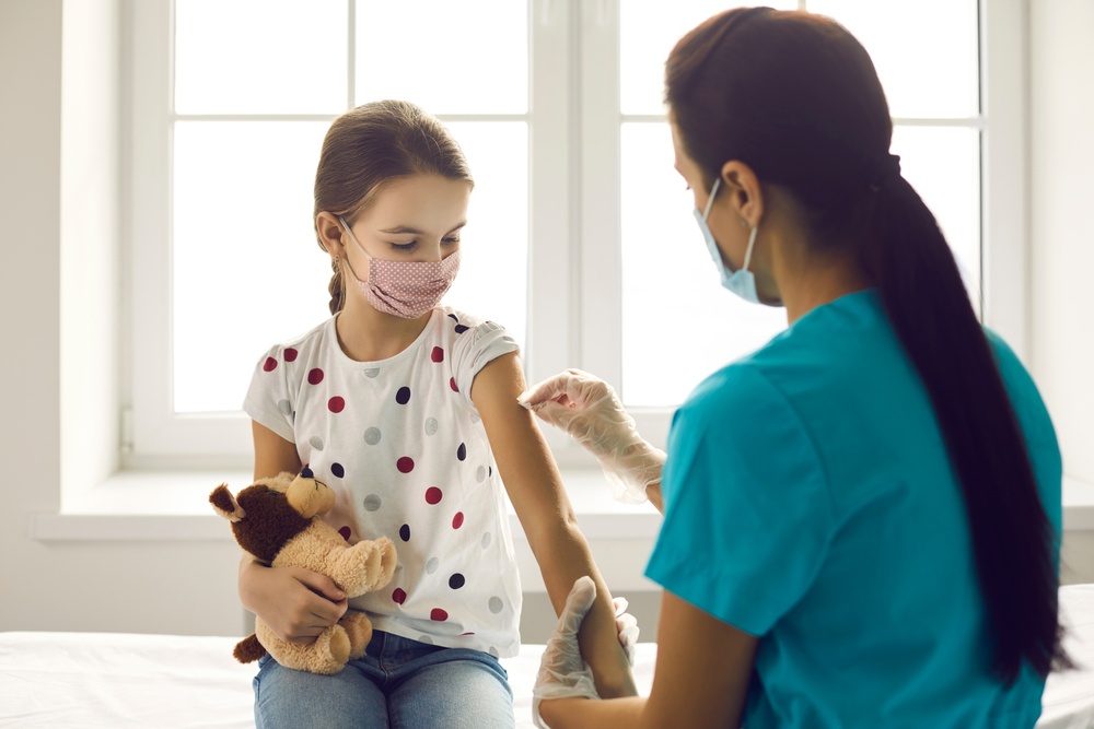 Το εμβόλιο της Moderna είναι ασφαλές για τα παιδιά 6-11 ετών με τη μισή δόση, λέει η εταιρεία