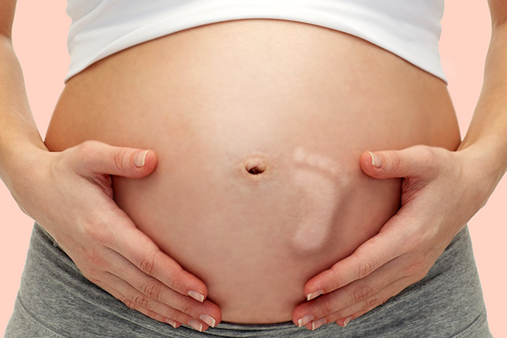 Τι αποκαλύπτουν οι κλωτσιές του μωρού στη διάρκεια της εγκυμοσύνης