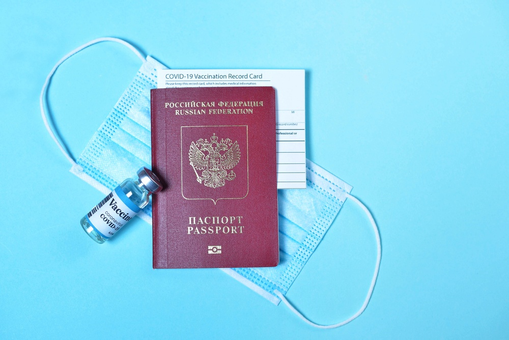 Εμβολιαστικός τουρισμός - Ρώσοι πολίτες ταξιδεύουν στη Θεσσαλονίκη για να εμβολιαστούν