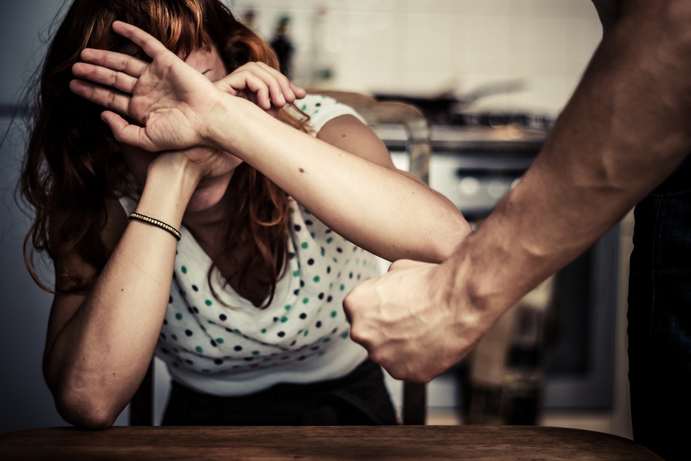 Κακοποίηση γυναικών: Πως θα γίνει πιο ισχυρή η καταγγελία - Αποφύγετε τα 3 συχνότερα λάθη τις πρώτες ώρες