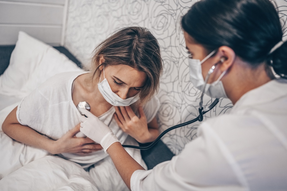 Παγκόσμια Ημέρα Πνευμονίας: Τι πρέπει να γνωρίζουμε για τη λοίμωξη που «χτυπά» τους πνεύμονες