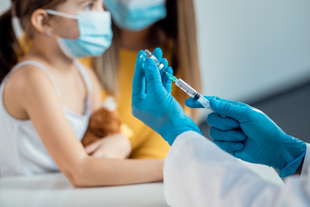 Θεοδωρίδου- Παπαευαγγέλου : Οι γονείς πρέπει να εμβολιάσουν άμεσα τα παιδιά έναντι της COVID-19