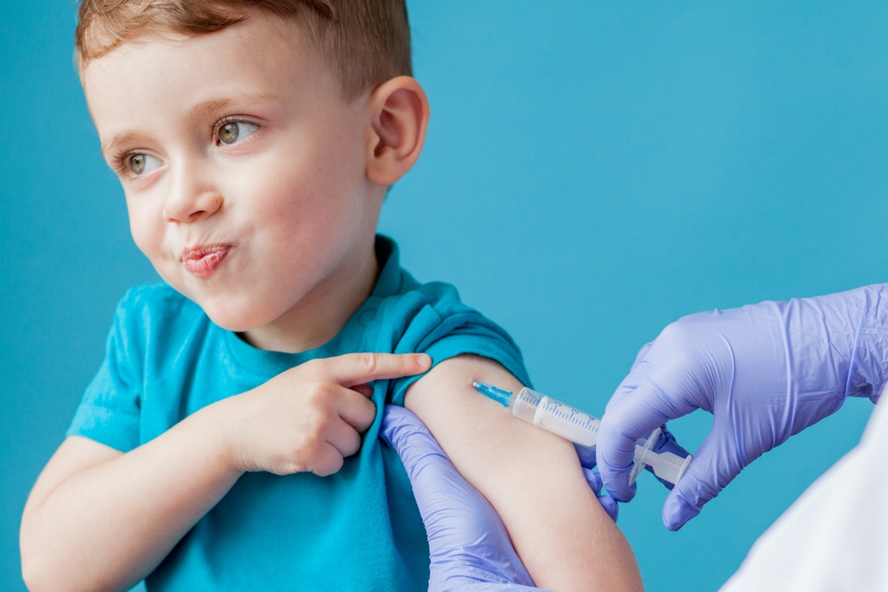 Παιδικά εμβόλια κορωνοϊού: Αναμονή για τον προγραμματισμό της 2ης δόσης