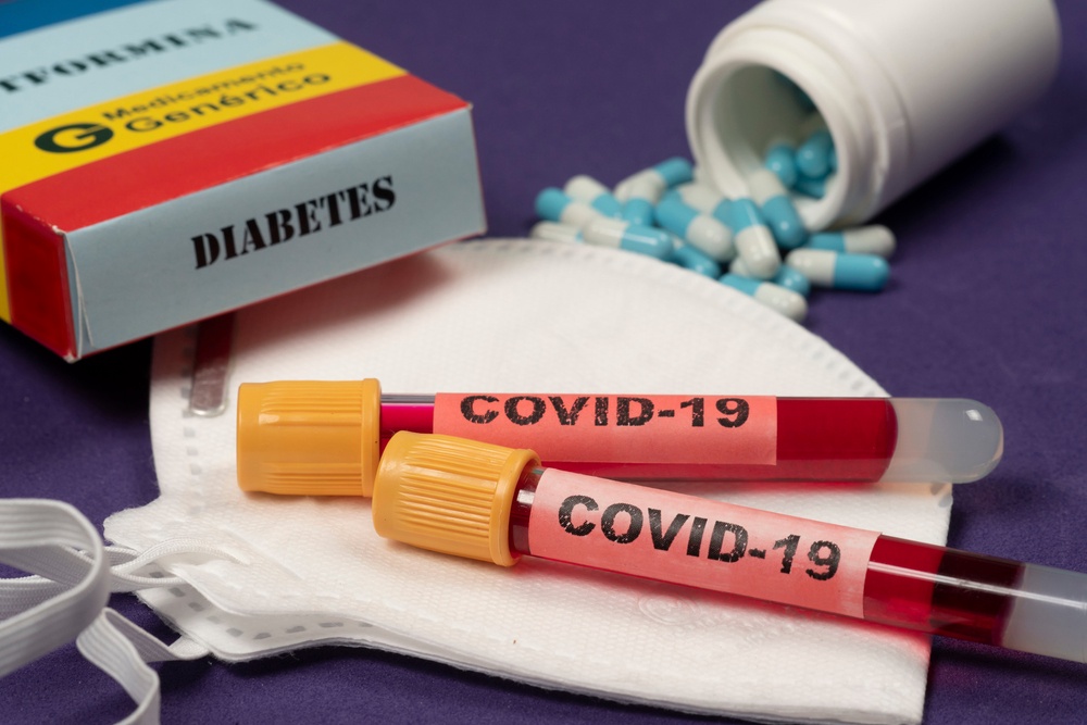 Τι επίπτωση έχουν στους διαβητικούς η COVID-19 και τα mRNA εμβόλια; Ο Ηλίας Μόσιαλος εξηγεί