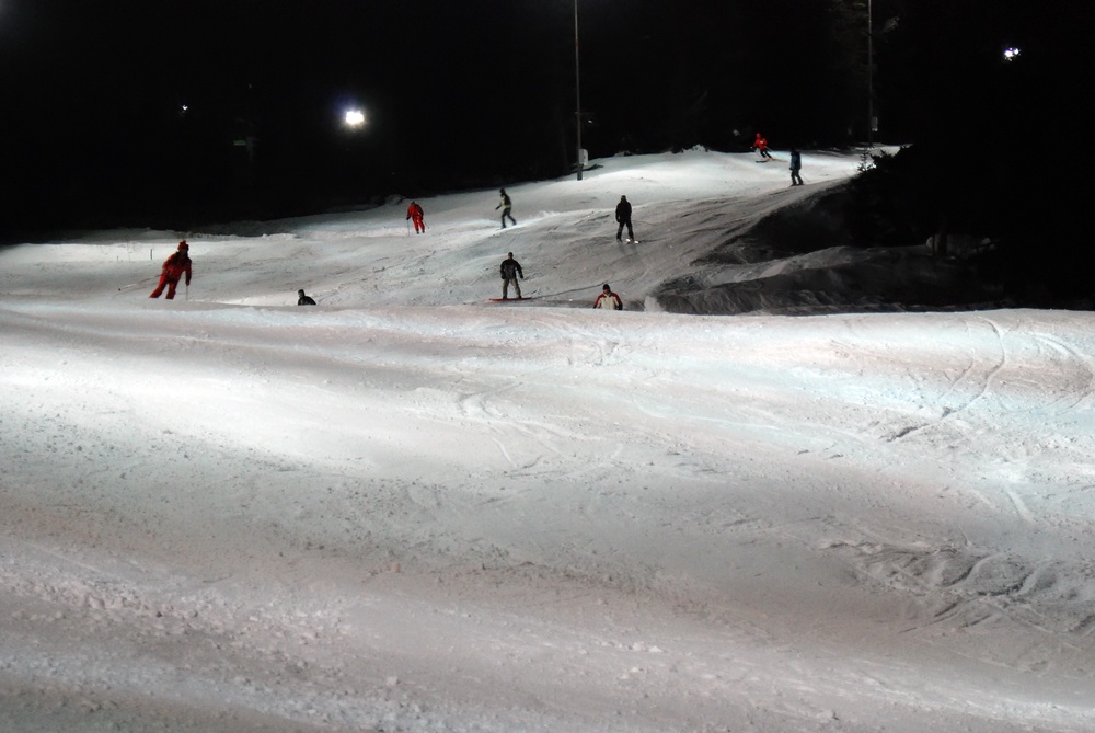 Νυχτερινό σκι στον Παρνασσό στις 25 Μαρτίου