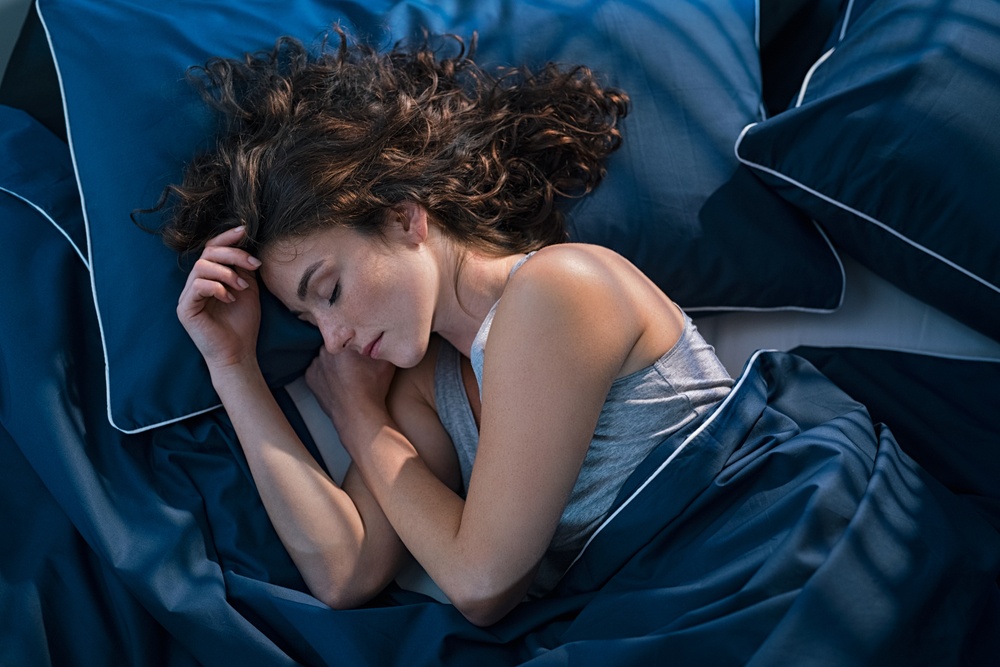 10 υγιεινές συνήθειες που μπορούν πραγματικά να σας βοηθήσουν να κοιμάστε καλύτερα