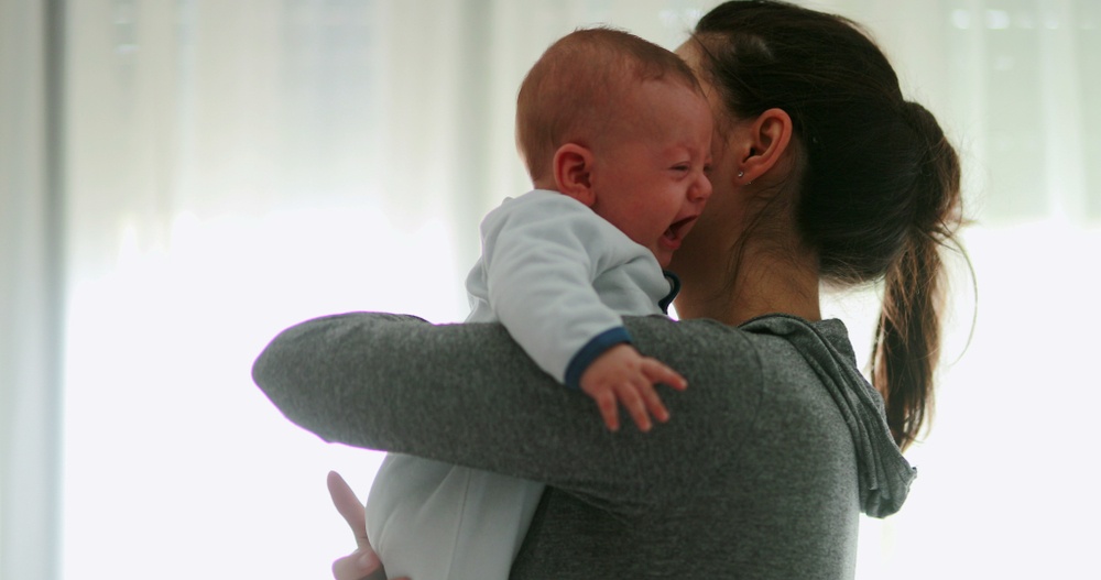 15 εντελώς ξεπερασμένες συμβουλές για το μωρό