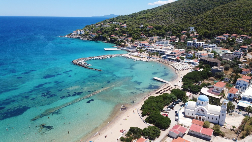 Προορισμοί με υπέροχες παραλίες σε κοντινή απόσταση από την Αθήνα