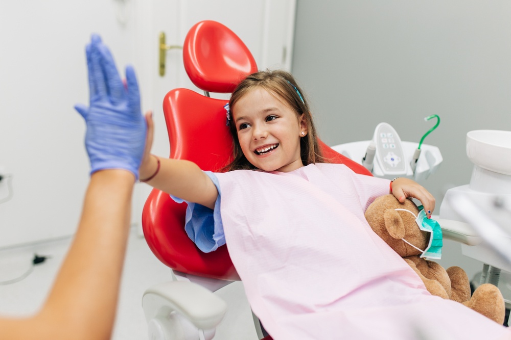 Healthstories Πρόγραμμα δωρεάν οδοντιατρικών εξετάσεων και πράξεων για παιδιά 6-14 ετών από το δήμο Αθηναίων