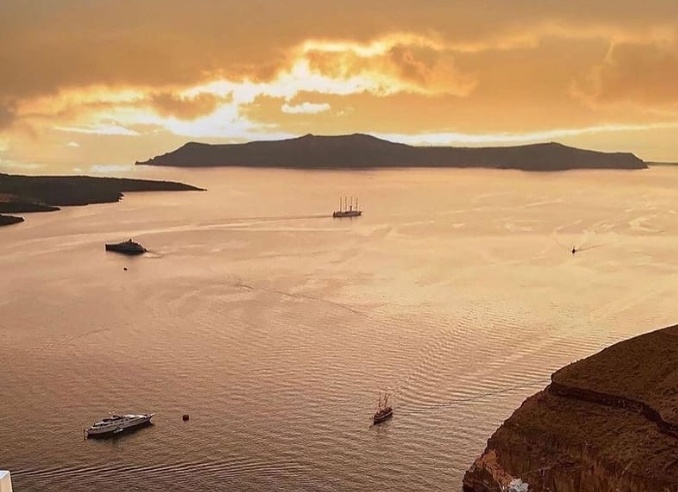 Bloomberg: Το ελληνικό νησί που είναι στους 6 top προορισμούς για διακοπές το φθινόπωρο