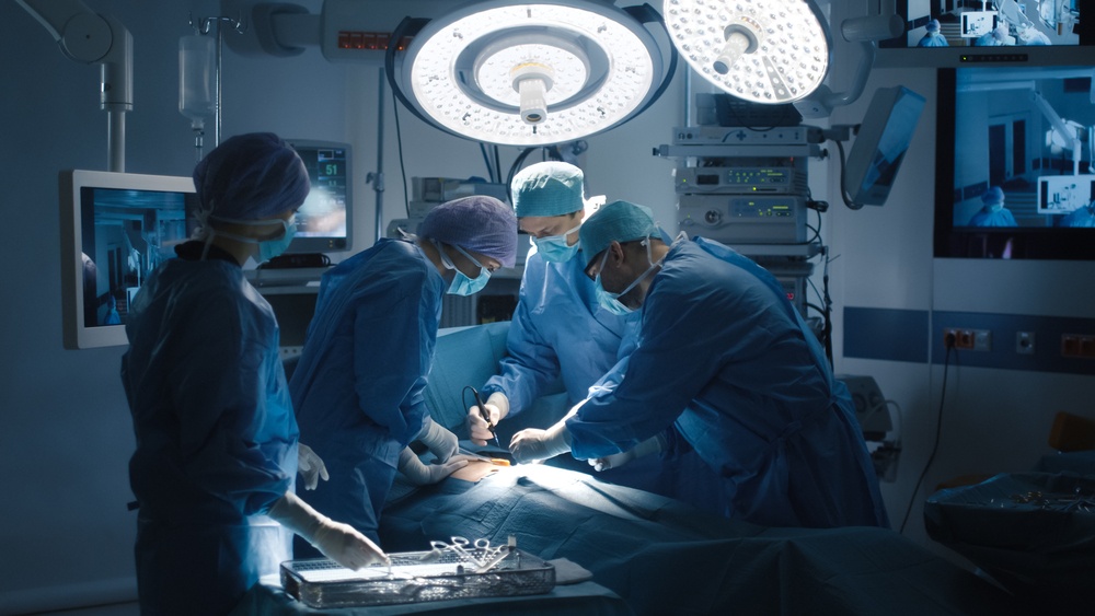 Λαϊκό Νοσοκομείο: Πρώτη μεταμόσχευση ήπατος στην Ελλάδα από ζωντανό δότη