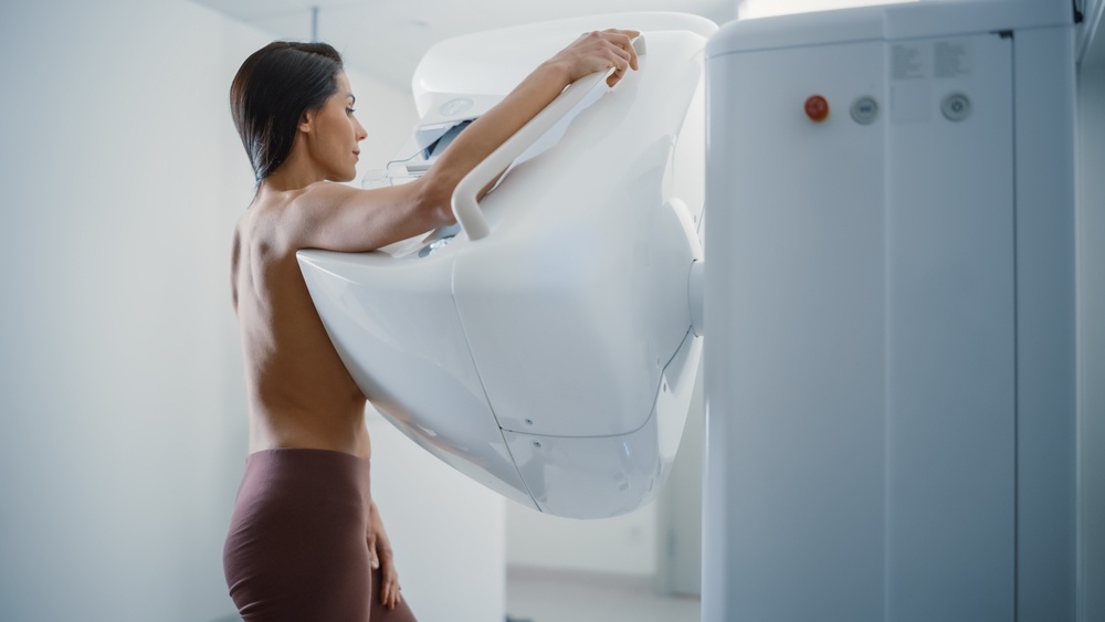 Healthstories Ψηφιακή μαστογραφία με έγχυση σκιαγραφικού Νέο όπλο στη διαγνωστική φαρέτρα