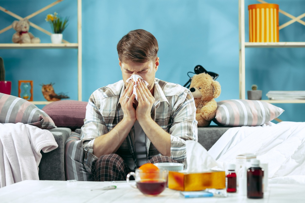 "Καμπανάκι" κινδύνου από τους επιστήμονες για νέα επιδημία γρίπης τους επόμενους μήνες - Βράζει η Ευρώπη