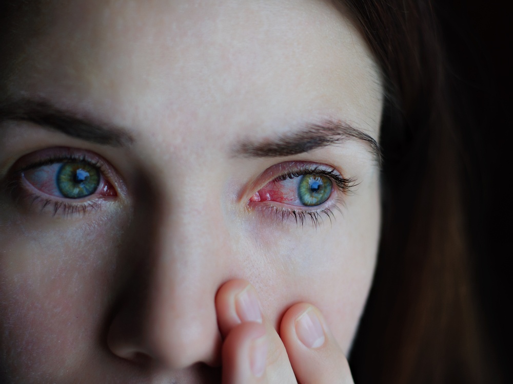 Πώς επιδρούν στα μάτια, κάποια φάρμακα που όλοι έχουμε χρησιμοποιήσει