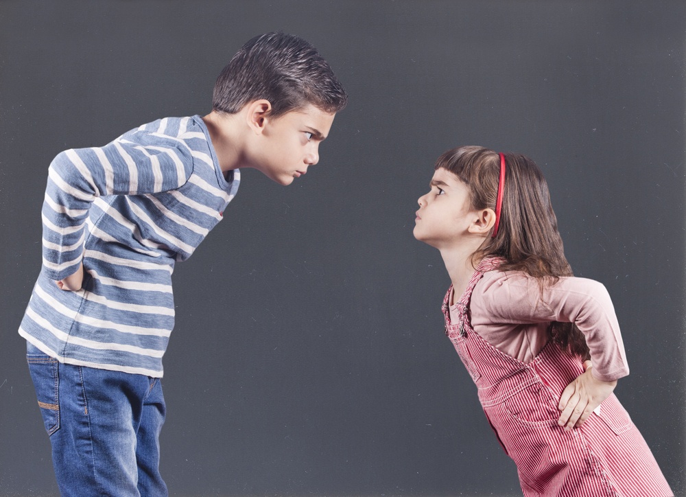 Healthstories Αδελφικοί καβγάδες Πώς να λύσετε τους τσακωμούς ανάμεσα στα παιδιά σας