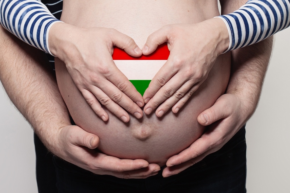Healthstories Ριζοσπαστική λύση στην Ουγγαρία για την υπογεννητικότητα: Τέλος οι φόροι για μητέρες κάτω των 30 ετών