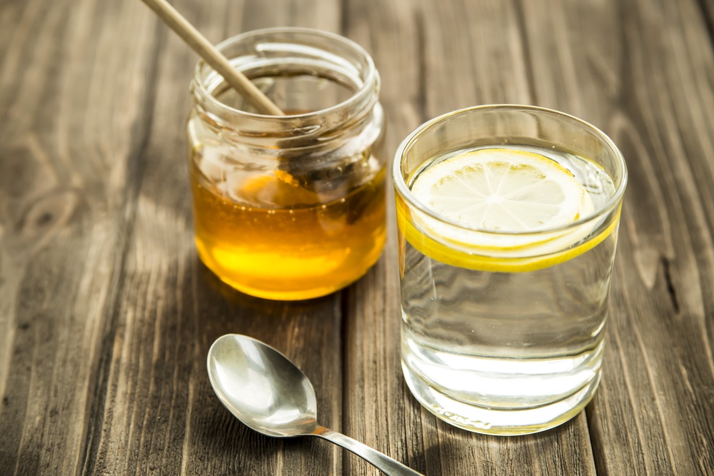 Μέλι με νερό Πού αλλού βοηθάει εκτός από το αδυνάτισμα;.jpg