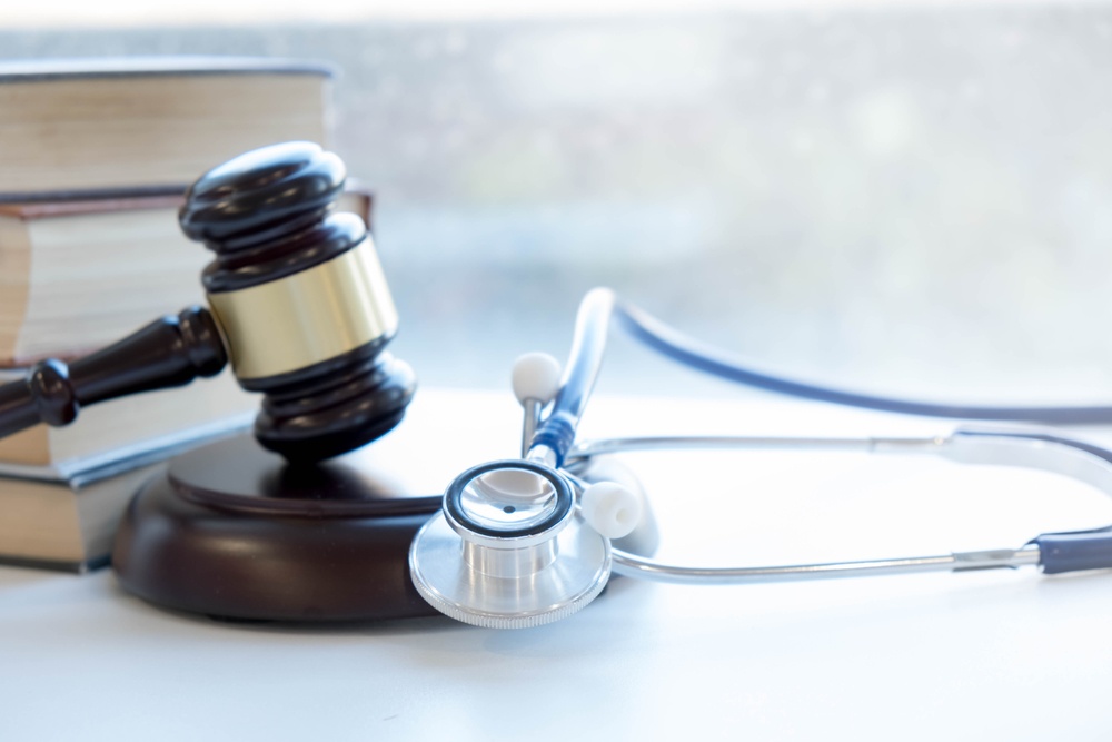 Healthstories Πλεύρης: Νομική στήριξη των γιατρών του ΕΣΥ απέναντι σε συκοφαντίες