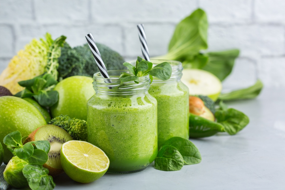 Healthstories Τι μπορεί να πάθετε από την υπερβολική κατανάλωση χυμών και πράσινων smoothies