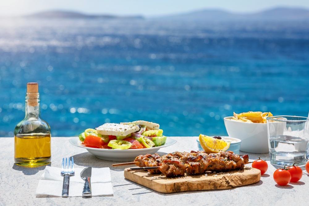 Healthstories Στις 10 καλύτερες κουζίνες η ελληνική - Τα καλύτερα φαγητά της και το πιο "ανόητο", σύμφωνα με το CNN