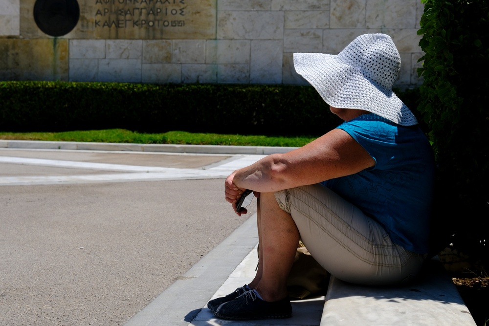 Σε επιφυλακή ο κρατικός μηχανισμός για το νέο κύμα καύσωνα- Συσκέψεις στο Υπουργείο Υγείας