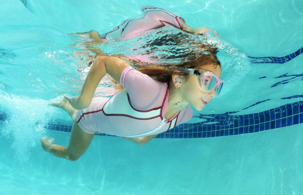 Μαθήματα κολύμβησης: Πώς αντιμετωπίζονται οι εξωτερικές ωτίτιδες στα παιδιά;
