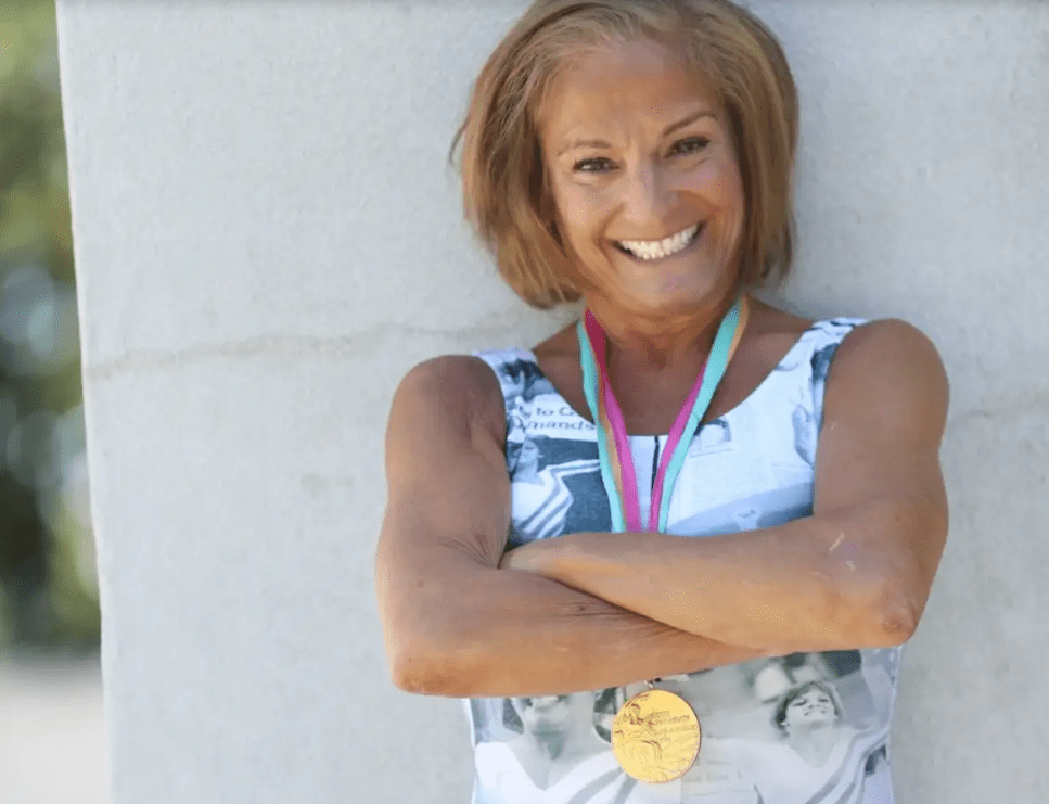 Το χρυσό κορίτσι της γυμναστικής Mary Lou Retton παλεύει για τη ζωή της - Εκστρατεία από τις κόρες της γιατί δεν έχει ασφάλιση υγείας