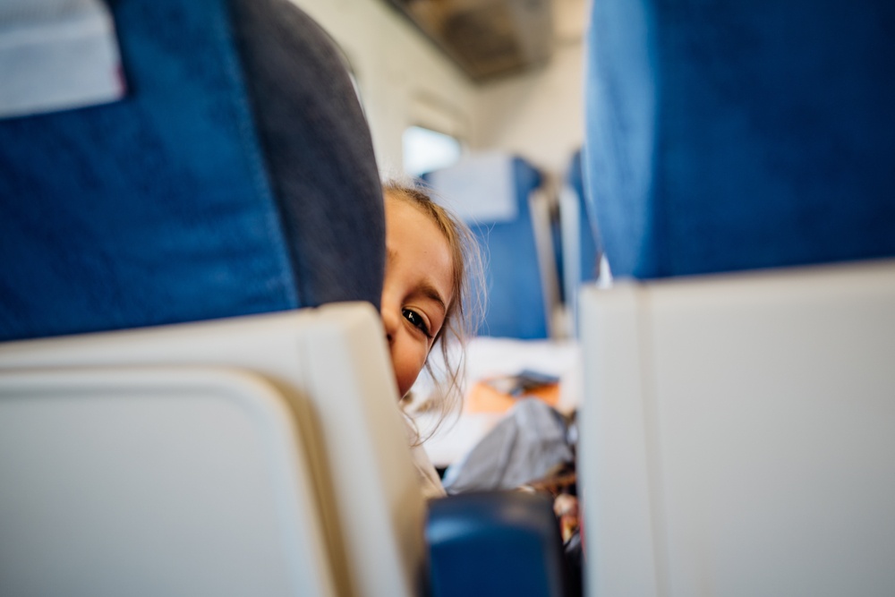 Οι πιο εκνευριστικοί ταξιδιώτες - Έρευνα για τις ενοχλητικές συνήθειες επιβατών στο αεροπλάνο