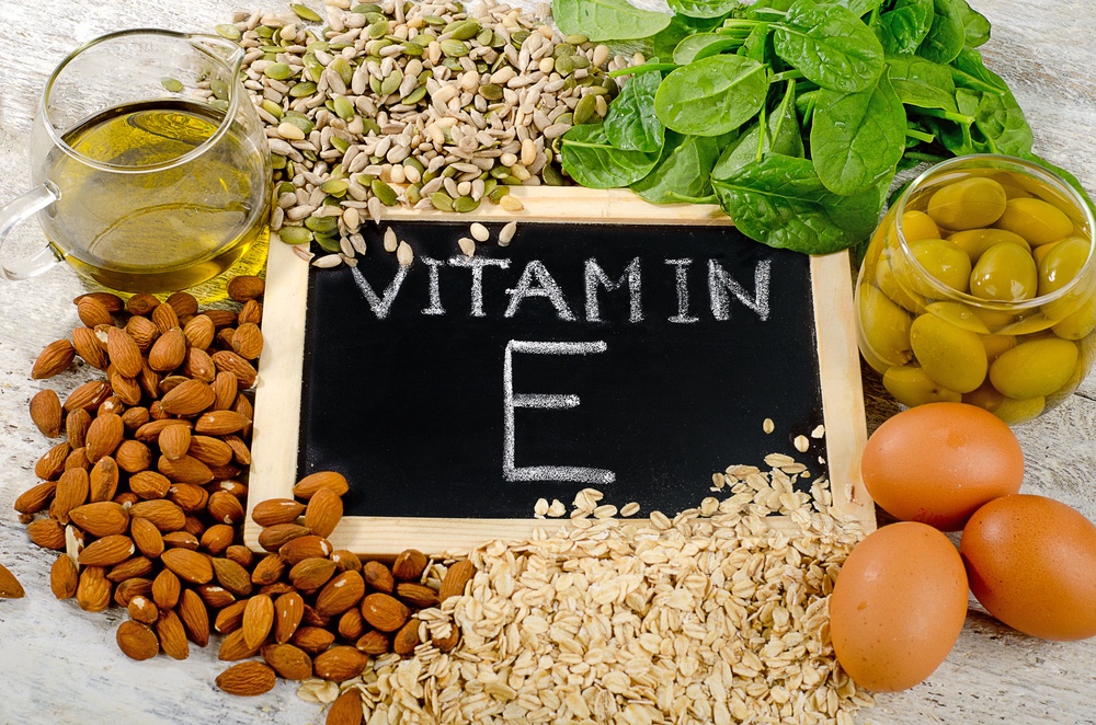 Βιταμίνη Ε: Οι 5 τροφές με πλούσιες δόσεις και ποιοι πρέπει να αποφεύγουν τα συμπληρώματα της