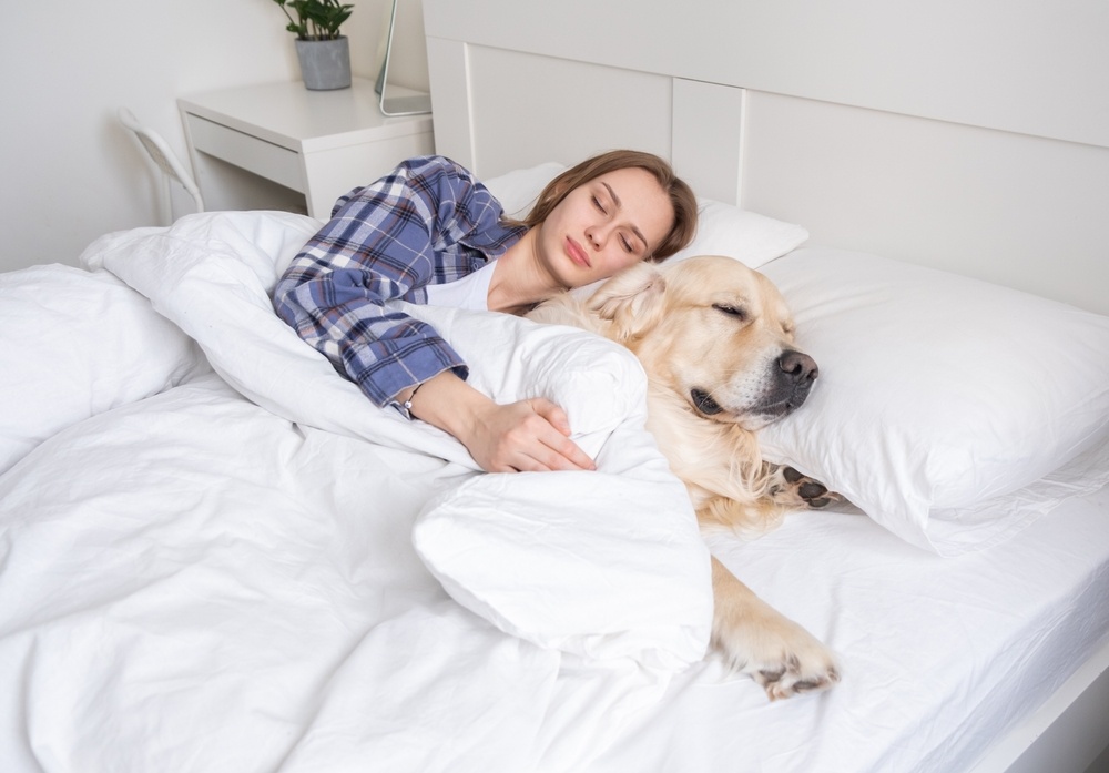 Healthstories Κοιμάστε μαζί με το ζωάκι σας Τα υπέρ και τα κατά