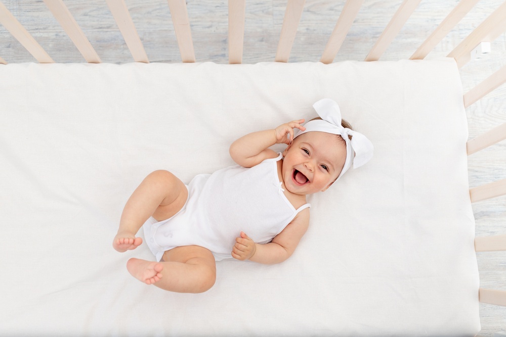 Healthstories Πότε κοιμούνται όλη τη νύχτα τα μωρά