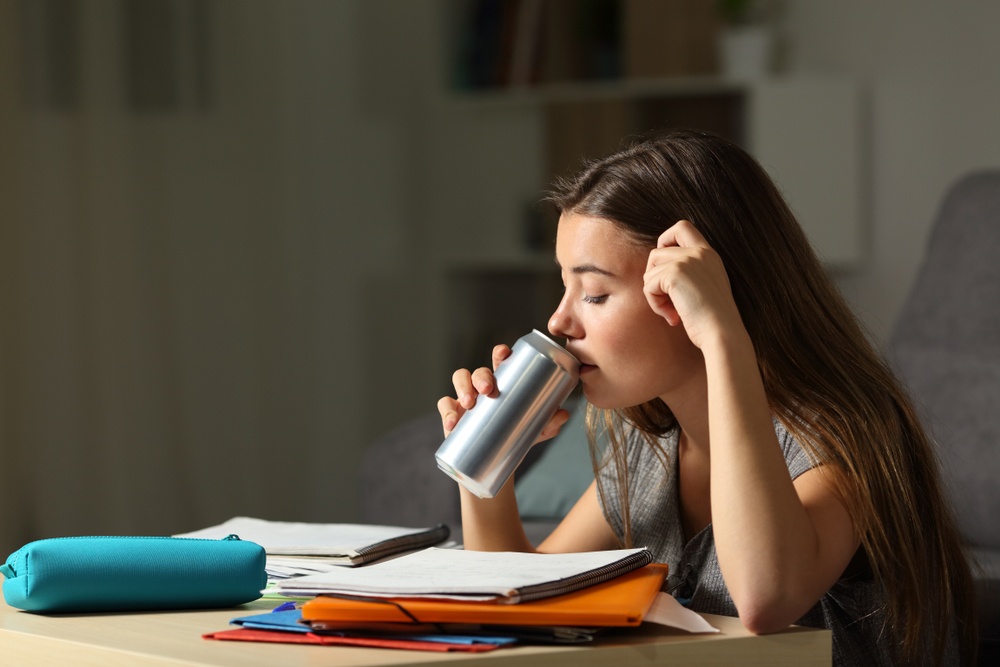 Healthstories Τα ενεργειακά ποτά, αιτία για κακή ποιότητα ύπνου σε νέους