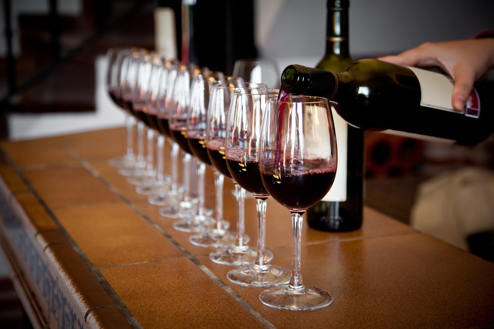 Πόσα ποτήρια βγάζει ένα μπουκάλι κρασί