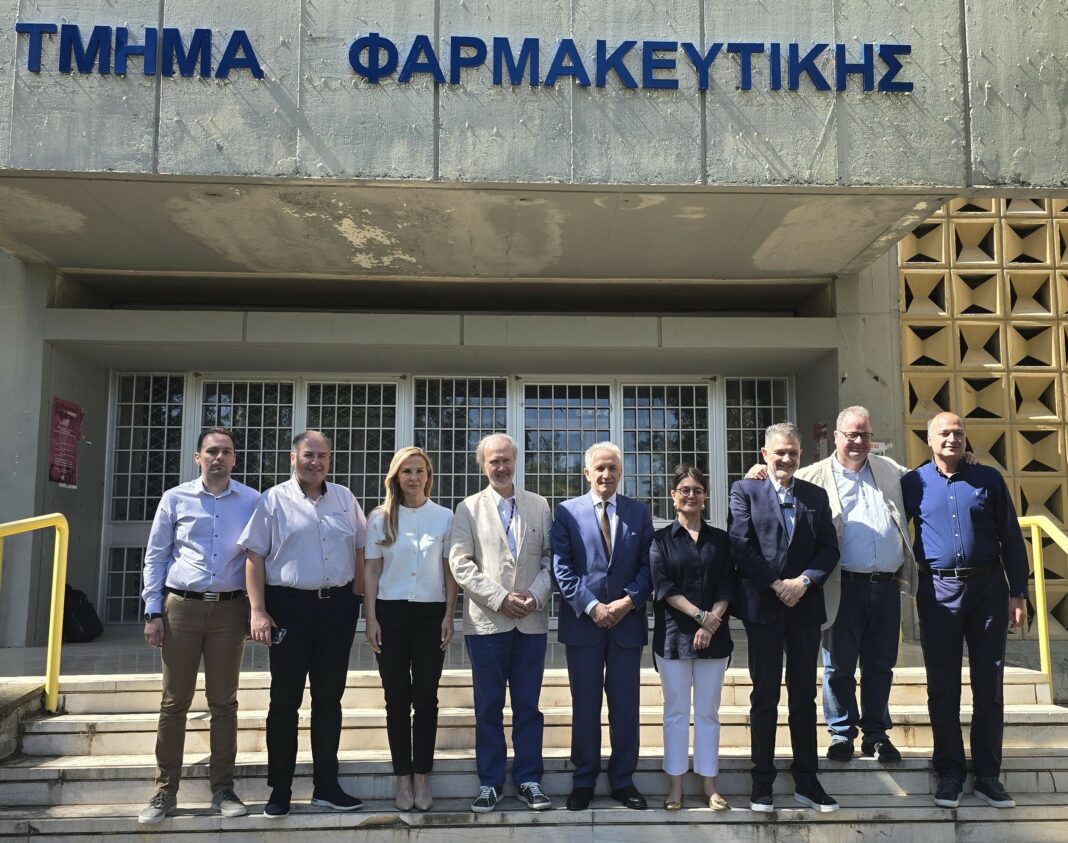direan seminaria gia farmakopoious