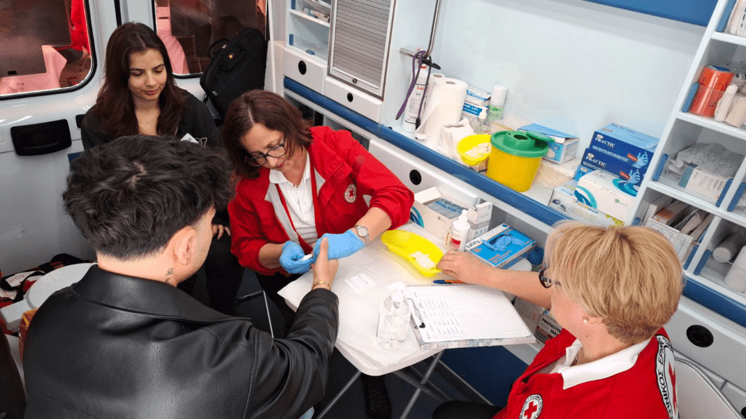 Ellinios Eritros Stauros dorean eksetaseis Ellinios Eritros Stauros dorean eksetaseis