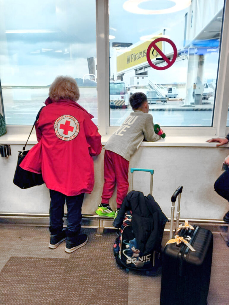 ethelontes ellinikou erithrou stavrou se 7xrono